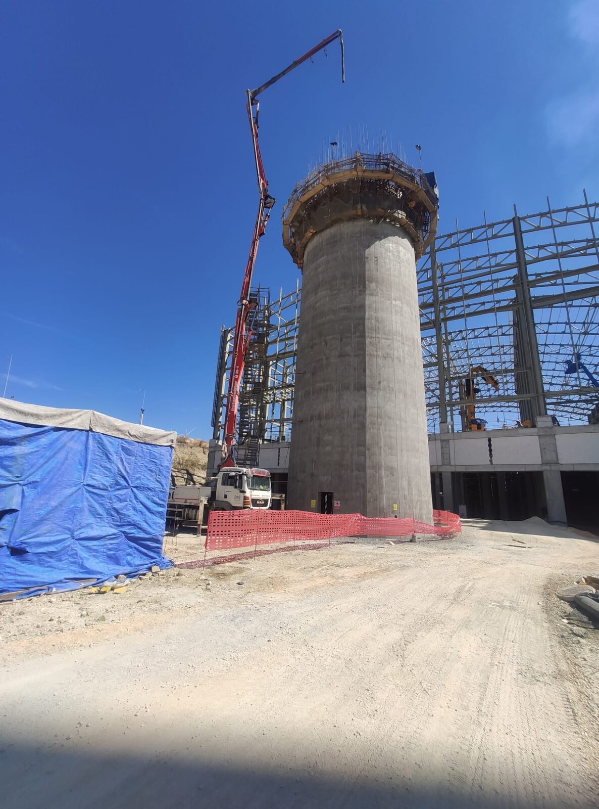 Park Cam – Bilecik OSB FUR40 Reinforced Concrete Chimney – chimneys construction site in Bilecik, Türkiye (photo 3)