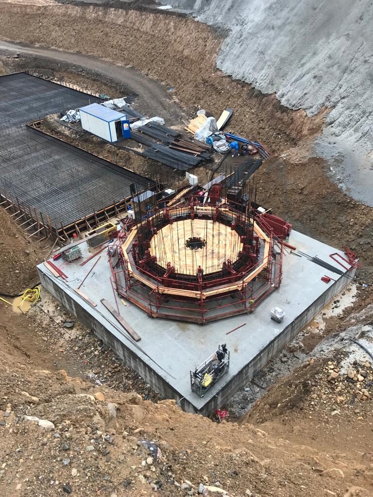 Düzce Cam – Line 3 Reinforced Concrete Chimney – chimneys construction site in Düzce, Türkiye (photo 3)
