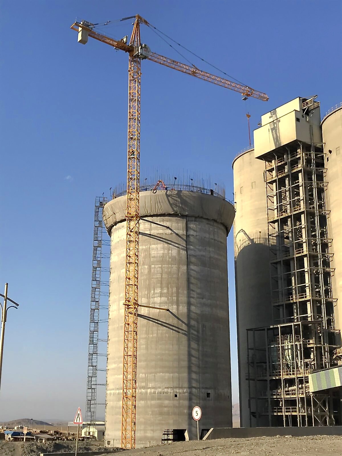 Norm Cement – Bakü Çok Gözlü Silo ve Tesisler
