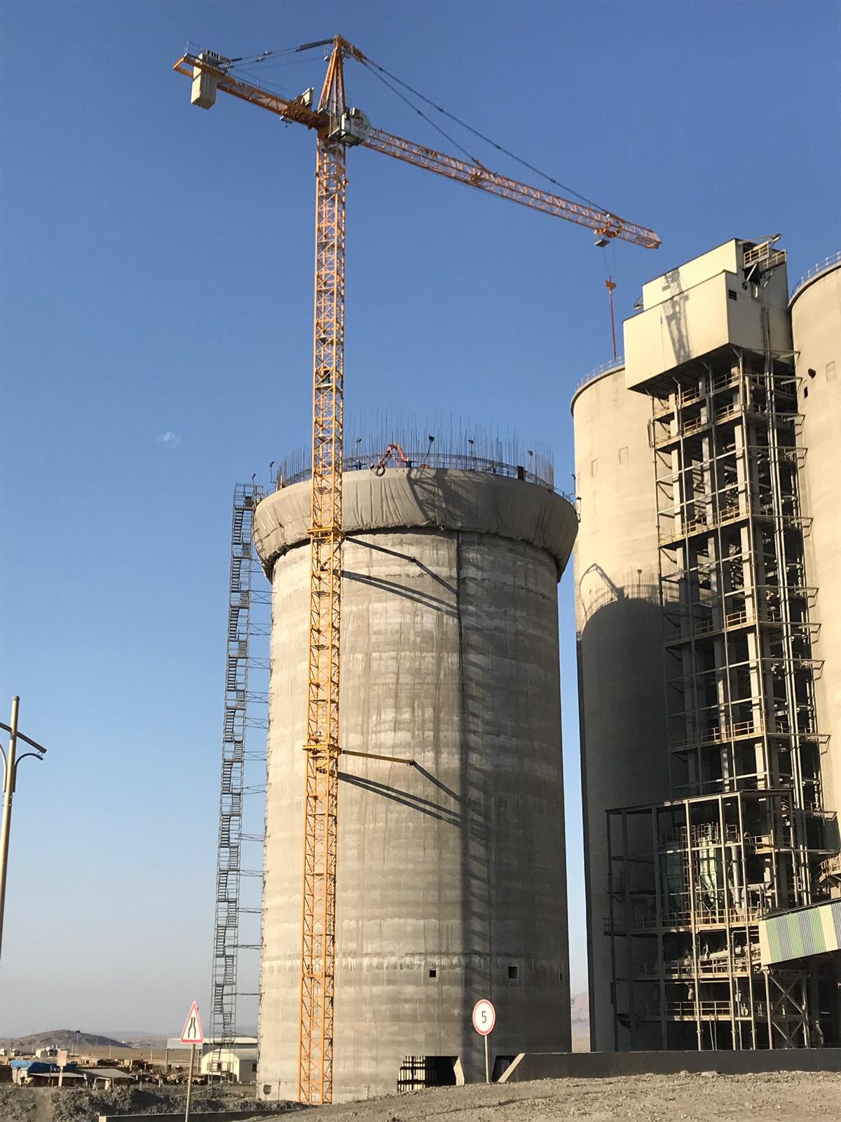 Norm Cement – Bakü Multi-Cell Silo and Facilities – epc construction site in Bakü, Azerbaijan (photo 7)