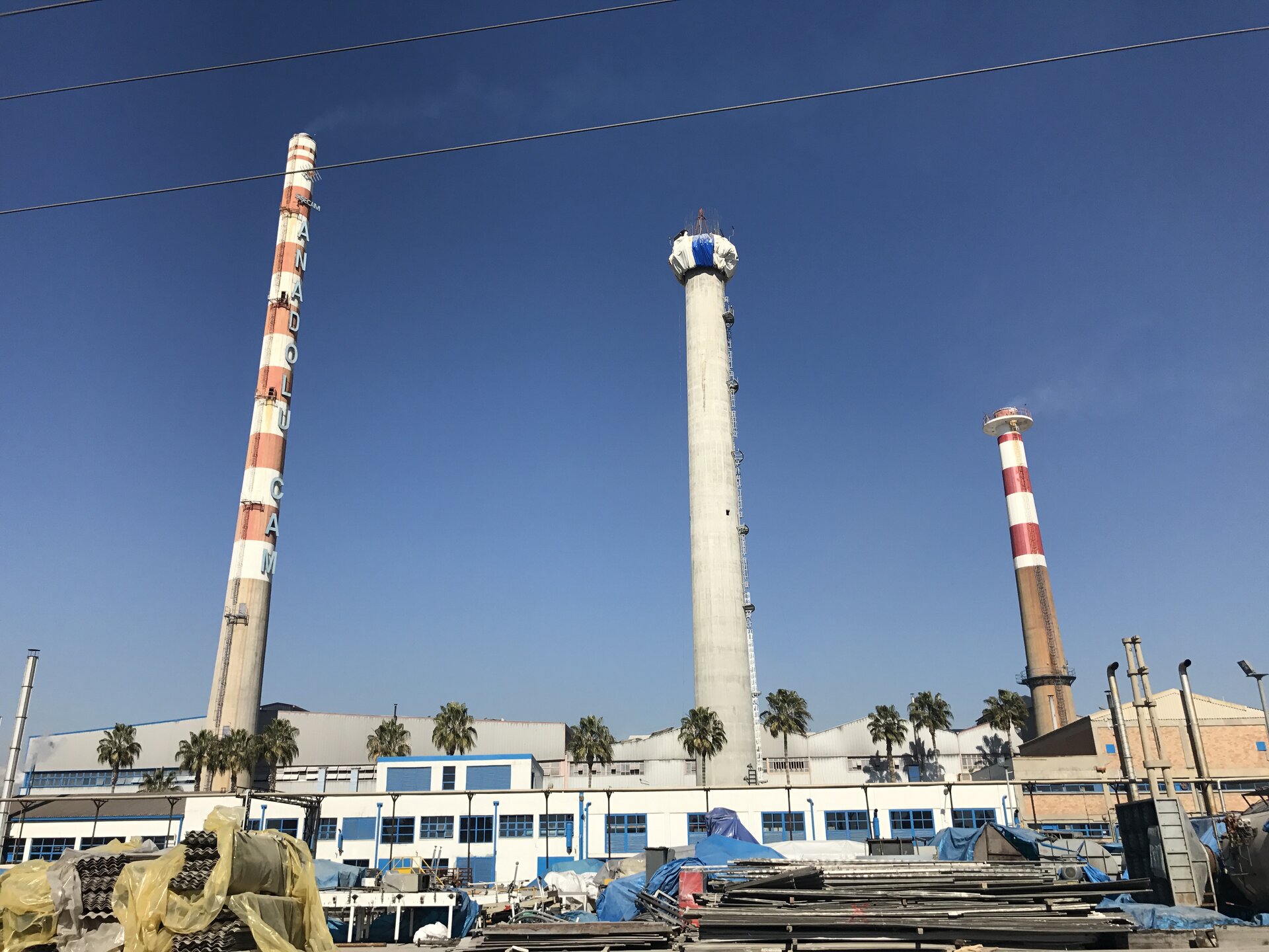 Anadolu Cam – Mersin Factory Chimney Demolition and Reconstruction – revamp construction site in Mersin, Türkiye (photo 3)
