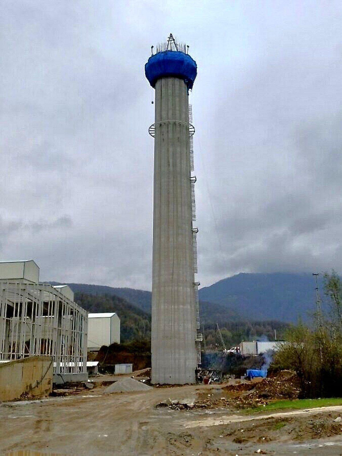 Düzce Cam – Düzce OSB Fabrikası Betonarme Baca (95 m)