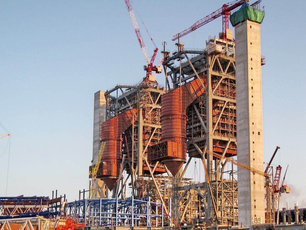 Maritza İztok East 1 Thermal Power Plant – Cooling Tower and Silo Structures – heavy industrial construction site in Galabovo, Bulgaria (photo 5)