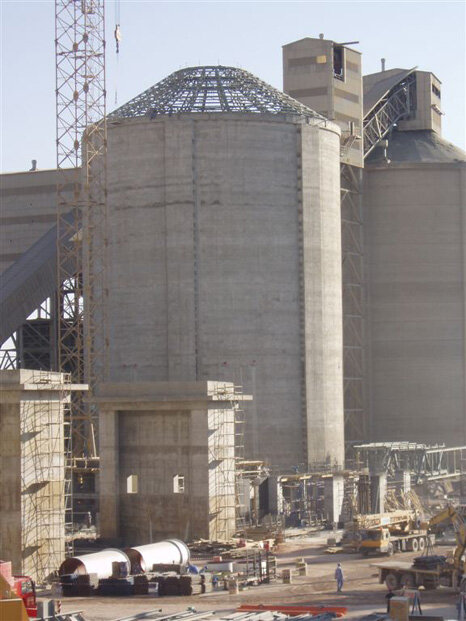 Yamama Cement Factory – Reinforced Concrete Silo Structures – silos construction site in Riyad, Saudi Arabia (photo 5)