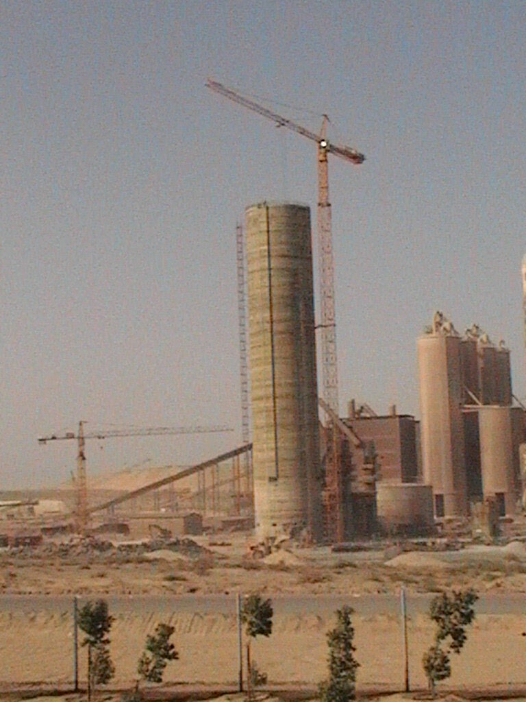 Sakufa Cement Factory – Reinforced Concrete Silo Structures – silos construction site in Sakaka (Al Jouf), Saudi Arabia (photo 3)