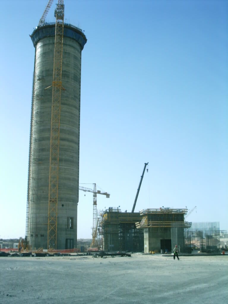 Sakufa Cement Factory – Reinforced Concrete Silo Structures – silos construction site in Sakaka (Al Jouf), Saudi Arabia (photo 4)
